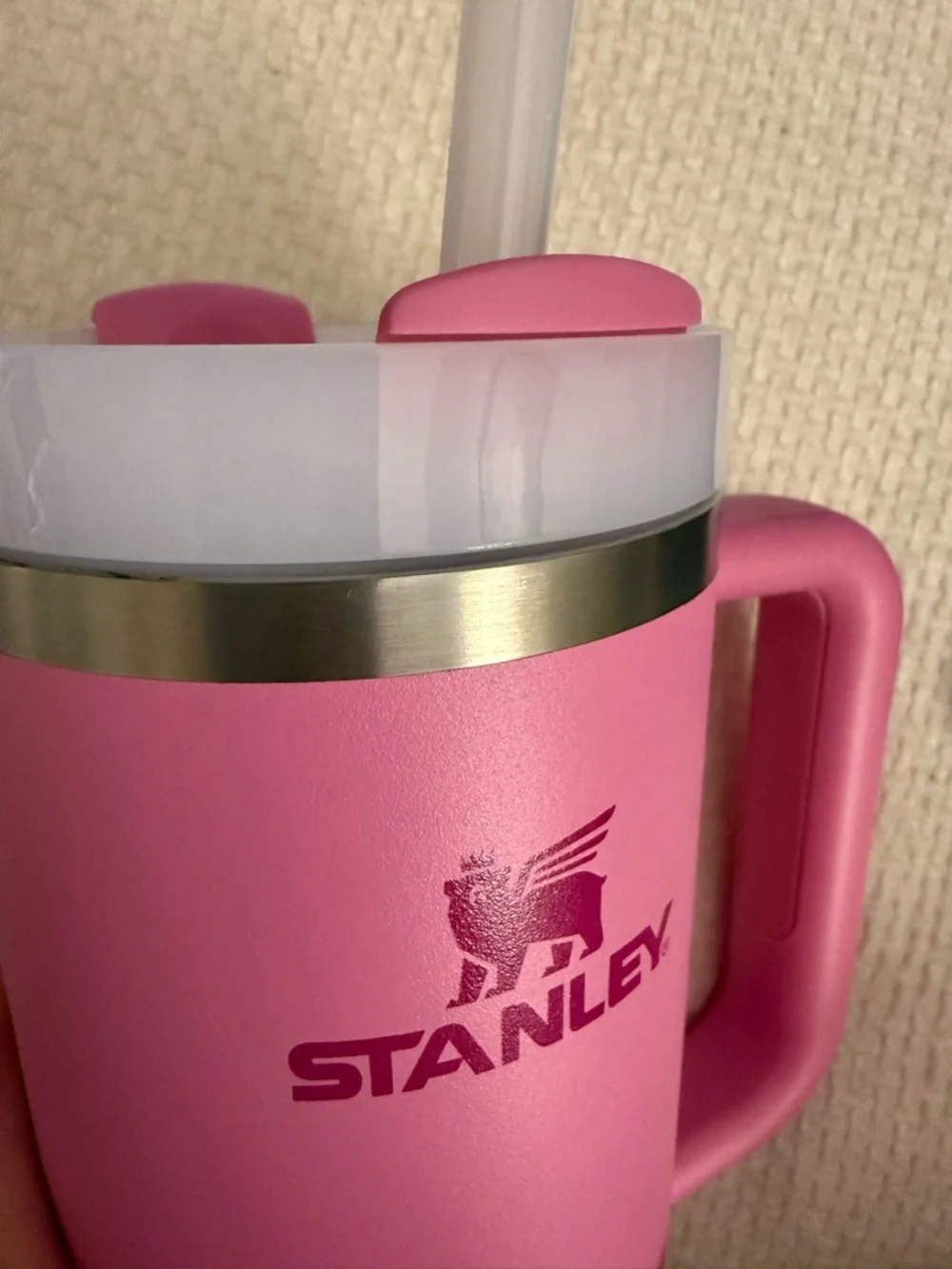 Stanley Pink Quencher H2.0 Tumbler with Handle - Picture 3 of 3